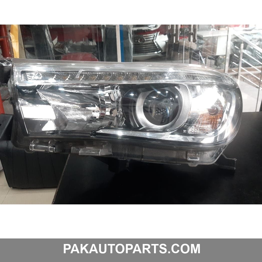 Toyota Hilux Revo Head Lamp Left Used 2016-2021