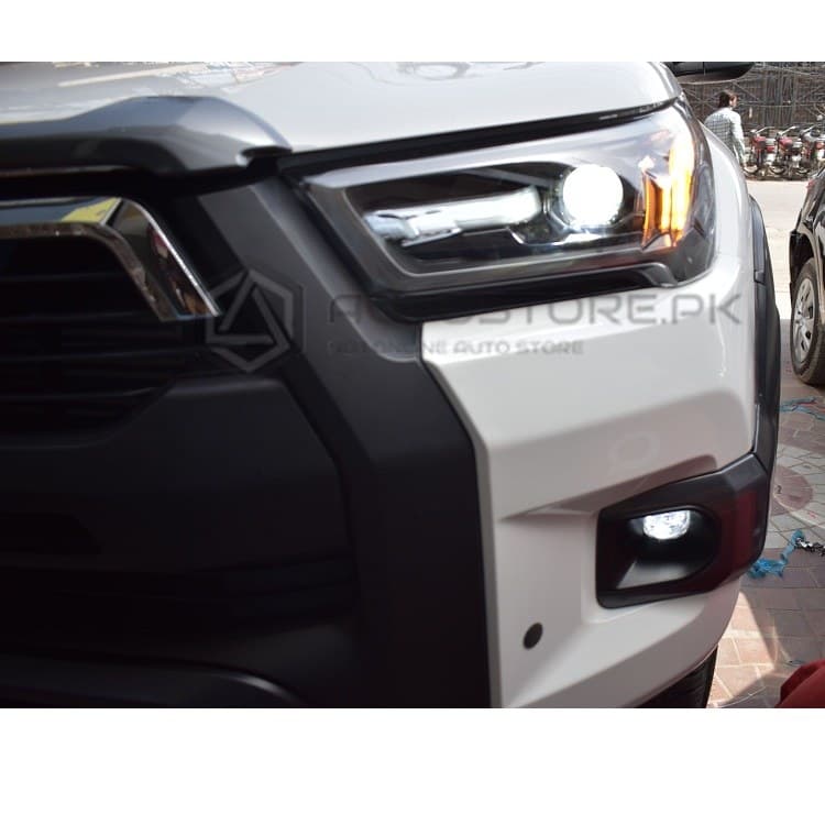 Toyota Hilux Revo / Rocco Facelift Head Lights Thailand 2021-2023